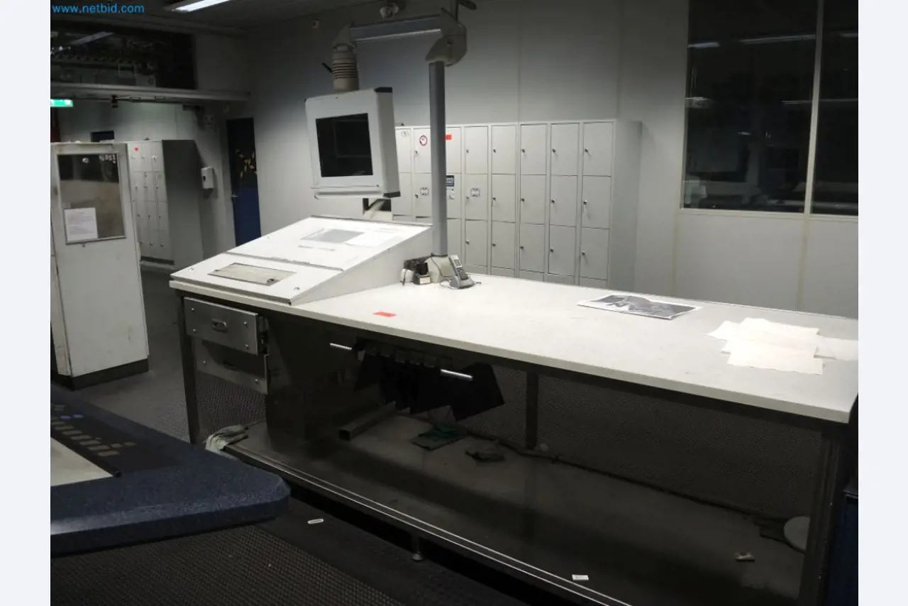 Výrobní stroje tiskařské společnosti-1