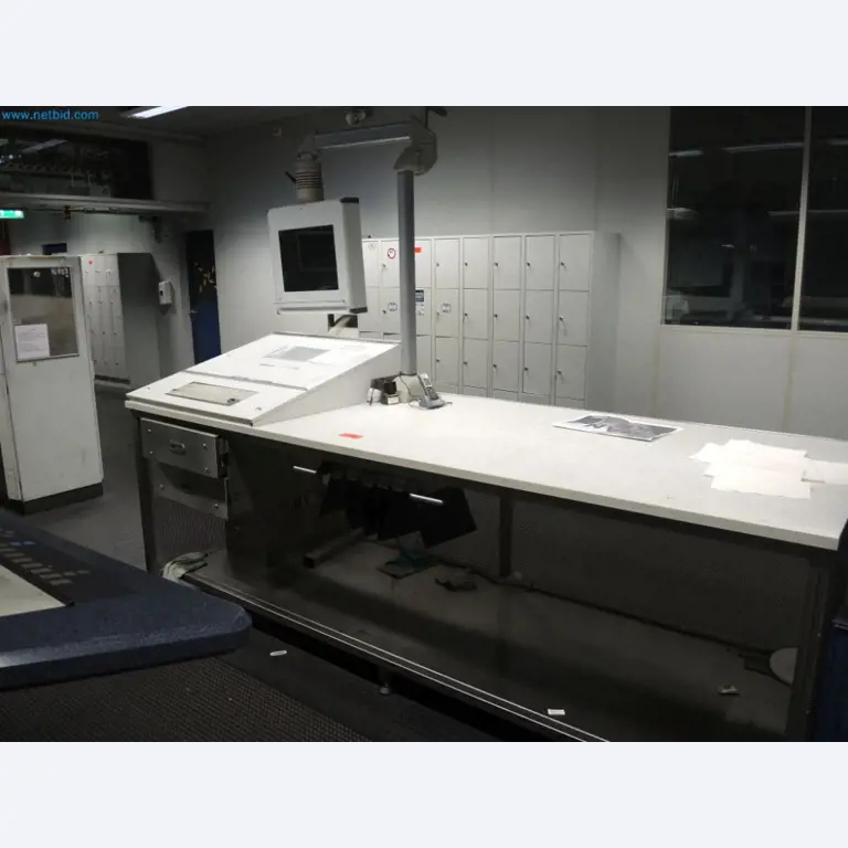 Výrobní stroje tiskařské společnosti-1