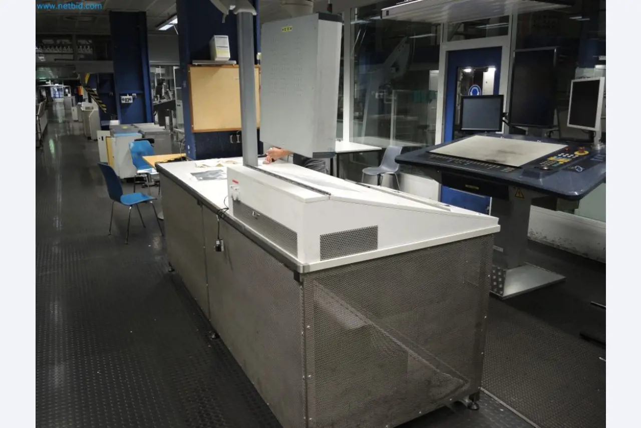 Výrobní stroje tiskařské společnosti-3