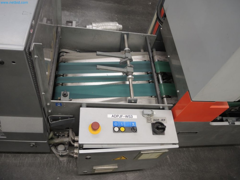 Máquinas de produção de uma empresa de impressão-4