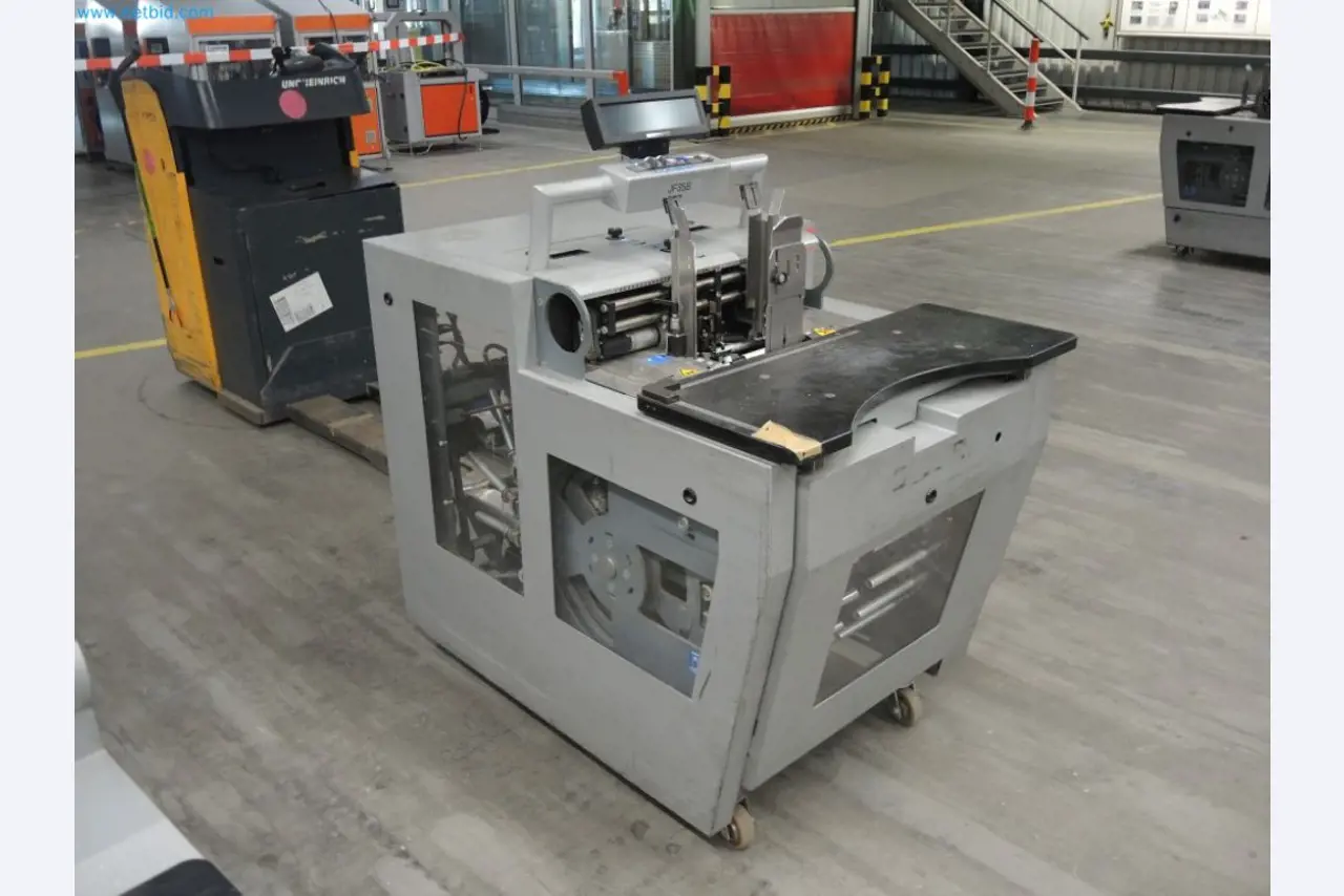 Productiemachines van een drukkerij-2