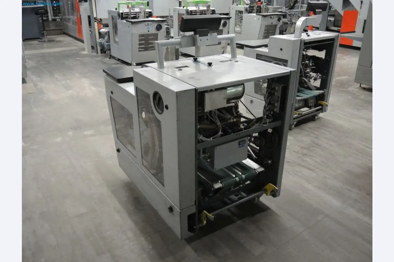 Productiemachines van een drukkerij-3