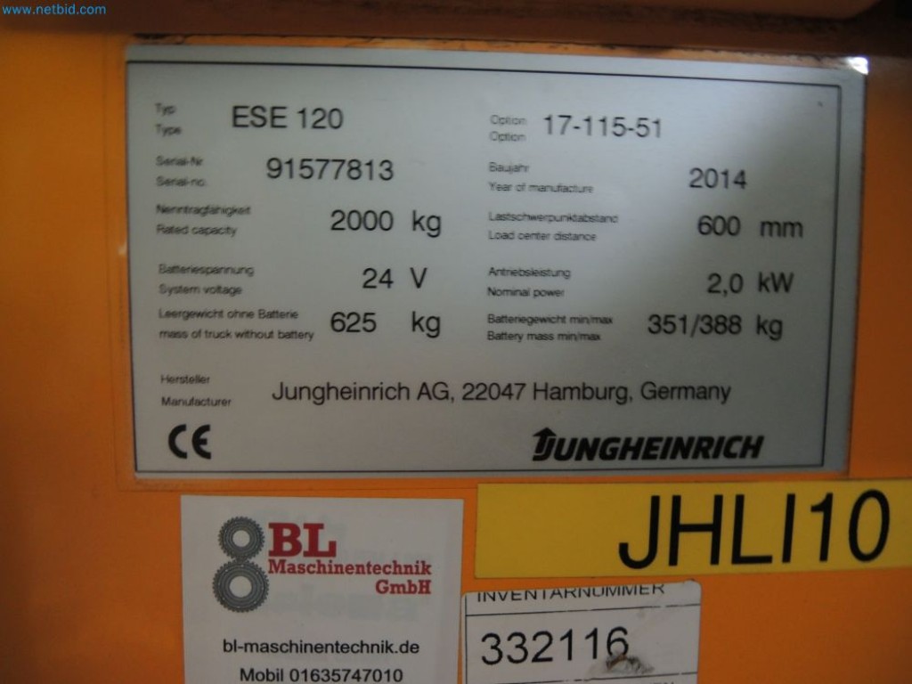 Produktionsmaschinen einer Druckerei-3