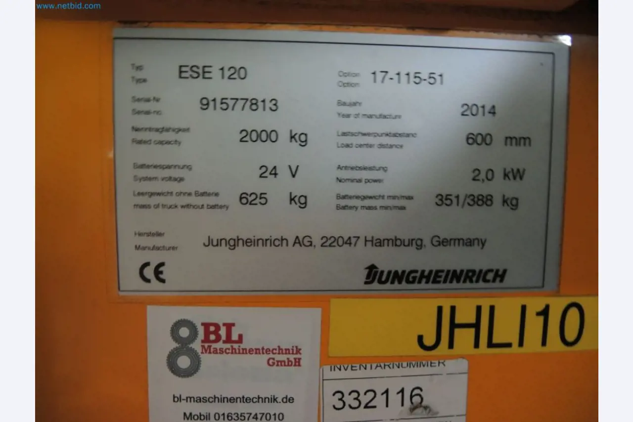 Produktionsmaschinen einer Druckerei-3