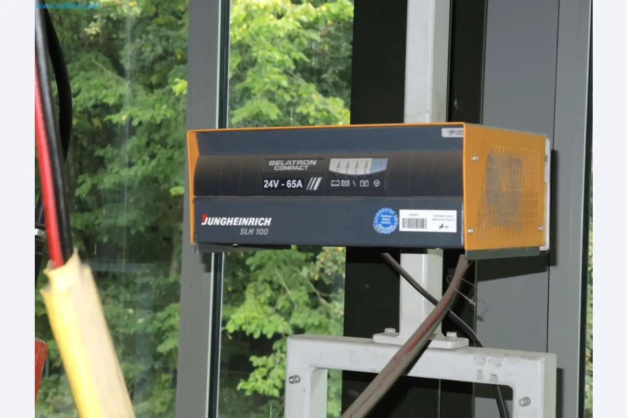 Produktionsmaschinen einer Druckerei-4