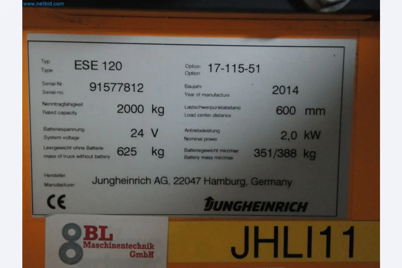 Produktionsmaschinen einer Druckerei-3