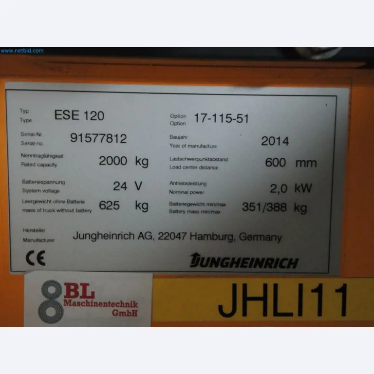 Produktionsmaschinen einer Druckerei-3