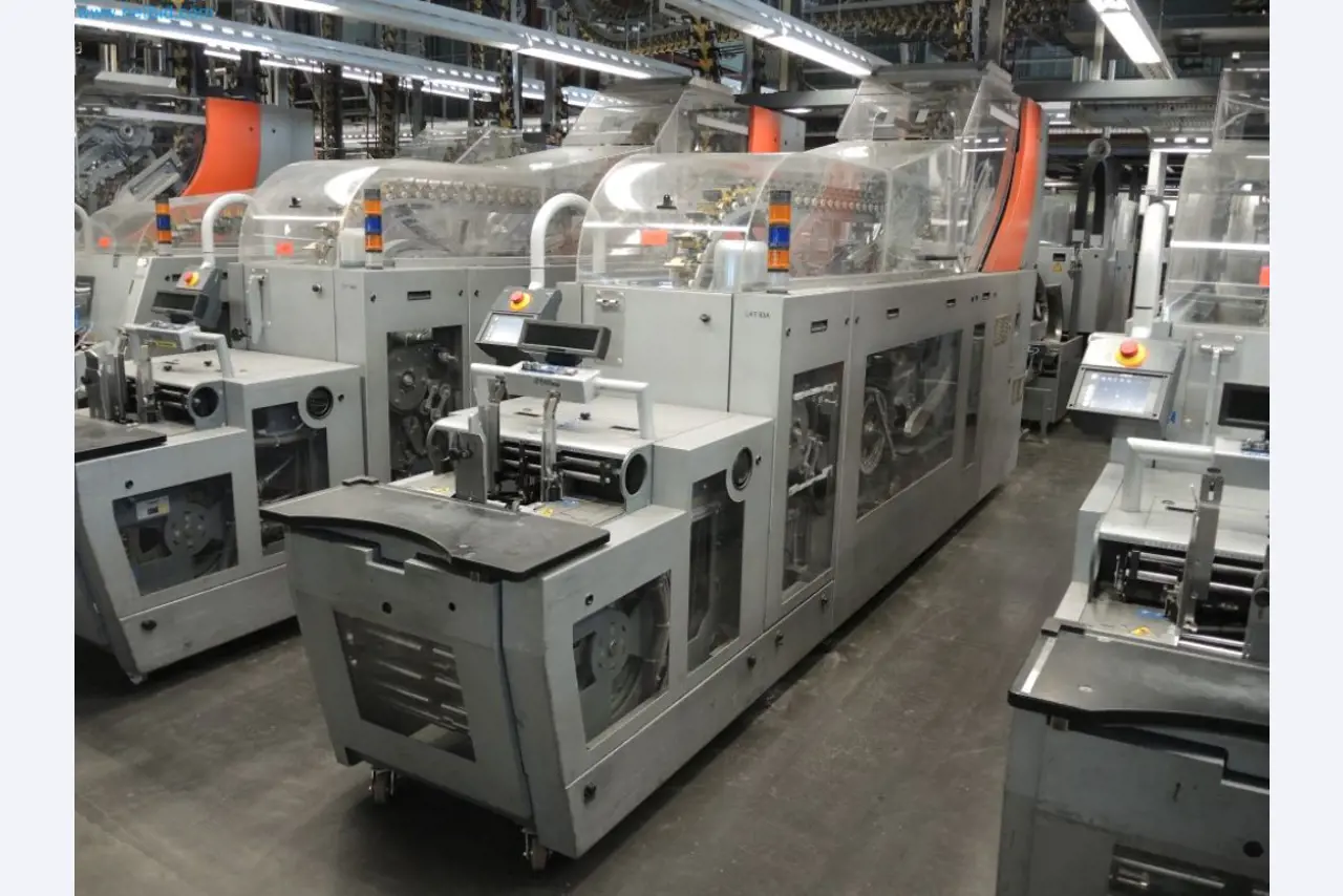 Máquinas de producción de una imprenta-2