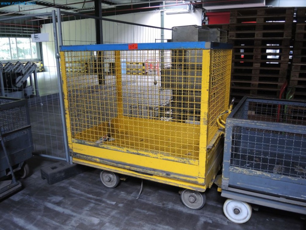 Produktionsmaschinen einer Druckerei-3