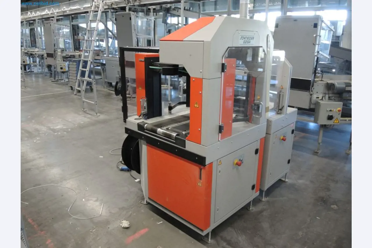 Produktionsmaschinen einer Druckerei-11