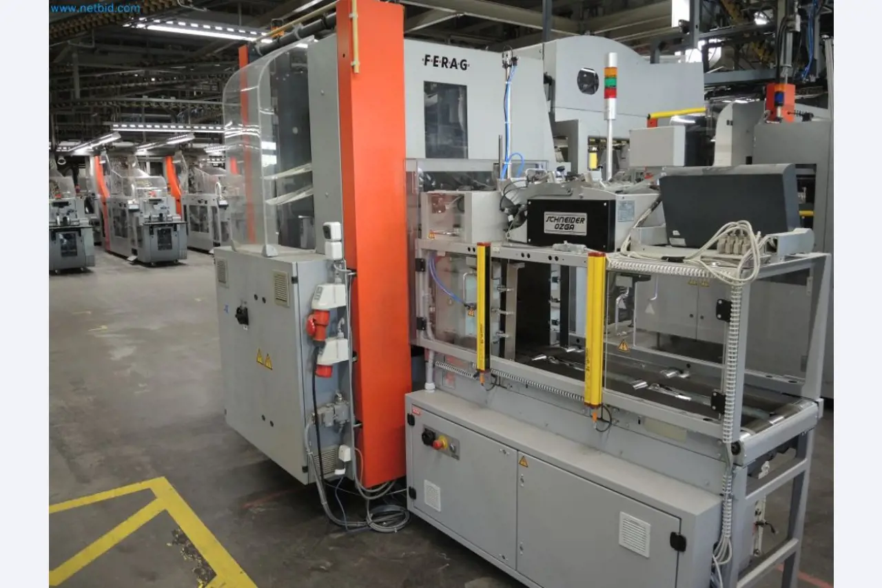 Produktionsmaschinen einer Druckerei-7