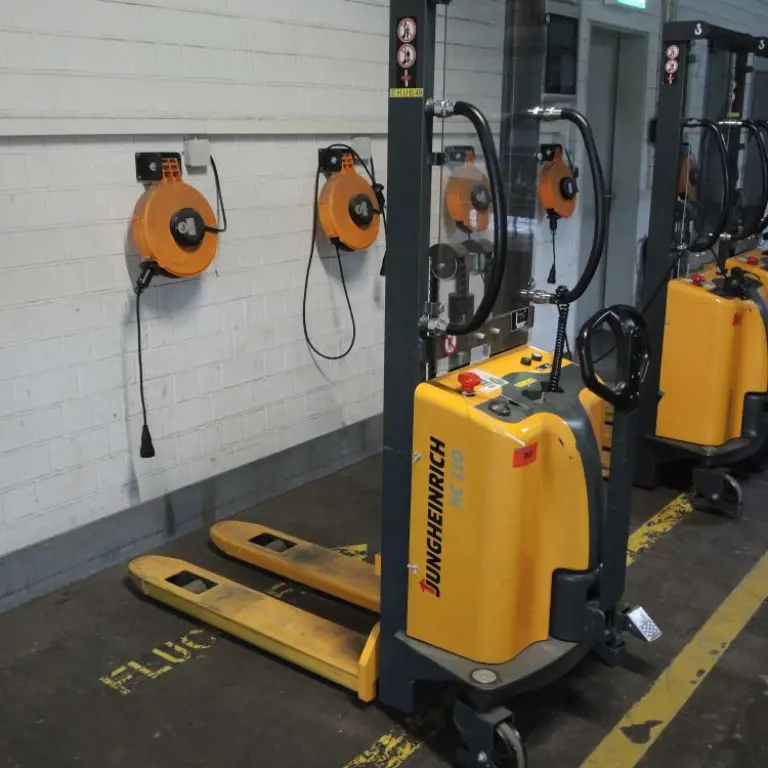 Electric hand forklift Jungheinrich HC110