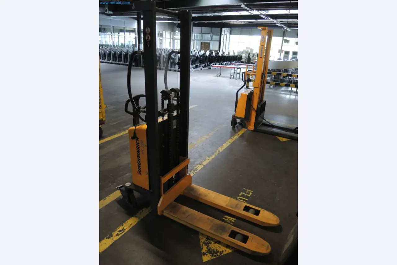 Máquinas de producción de una imprenta-3