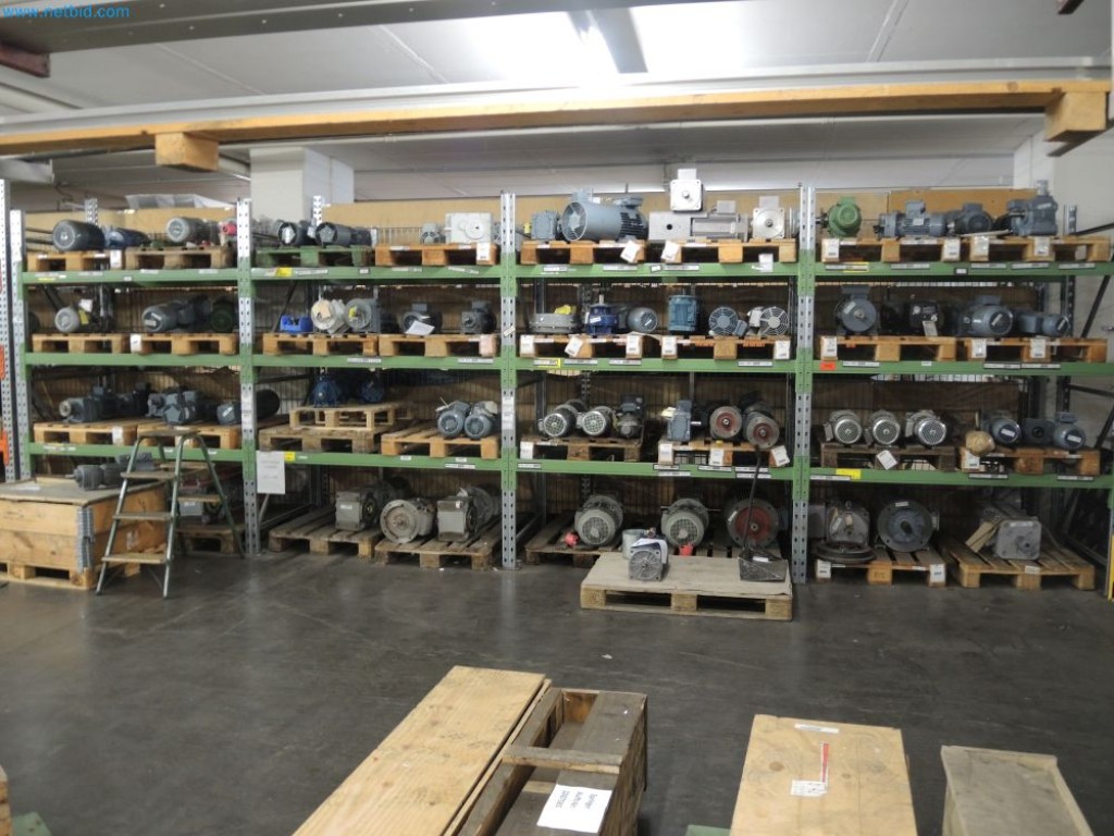 Maszyny produkcyjne firmy poligraficznej-2