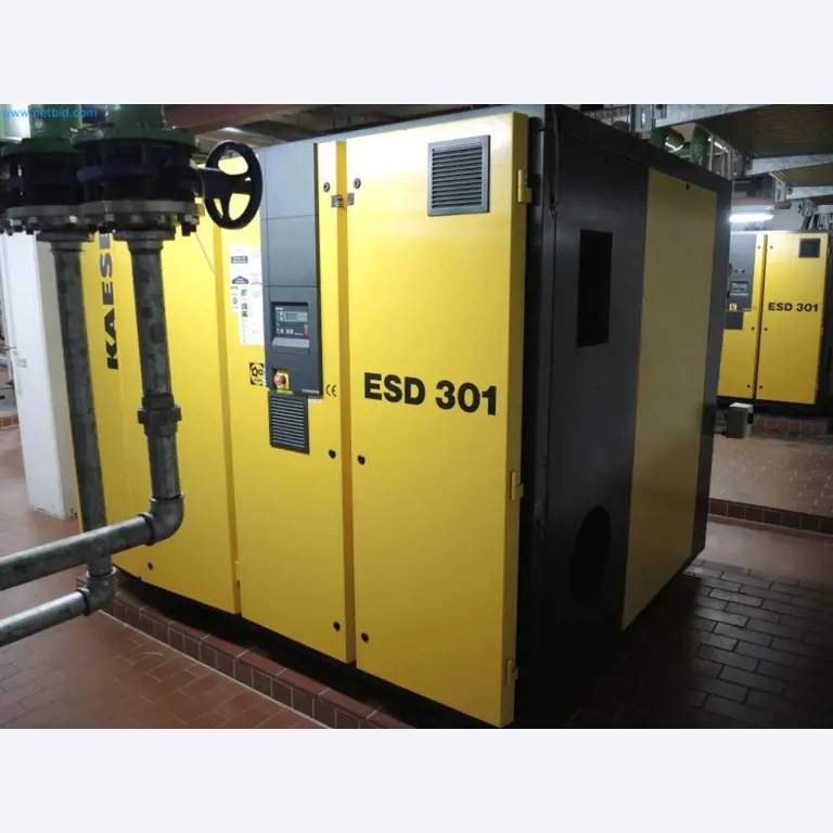 Produktionsmaschinen einer Druckerei-1