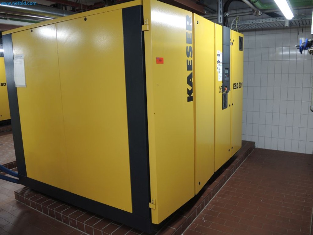 Máquinas de produção de uma empresa de impressão-2