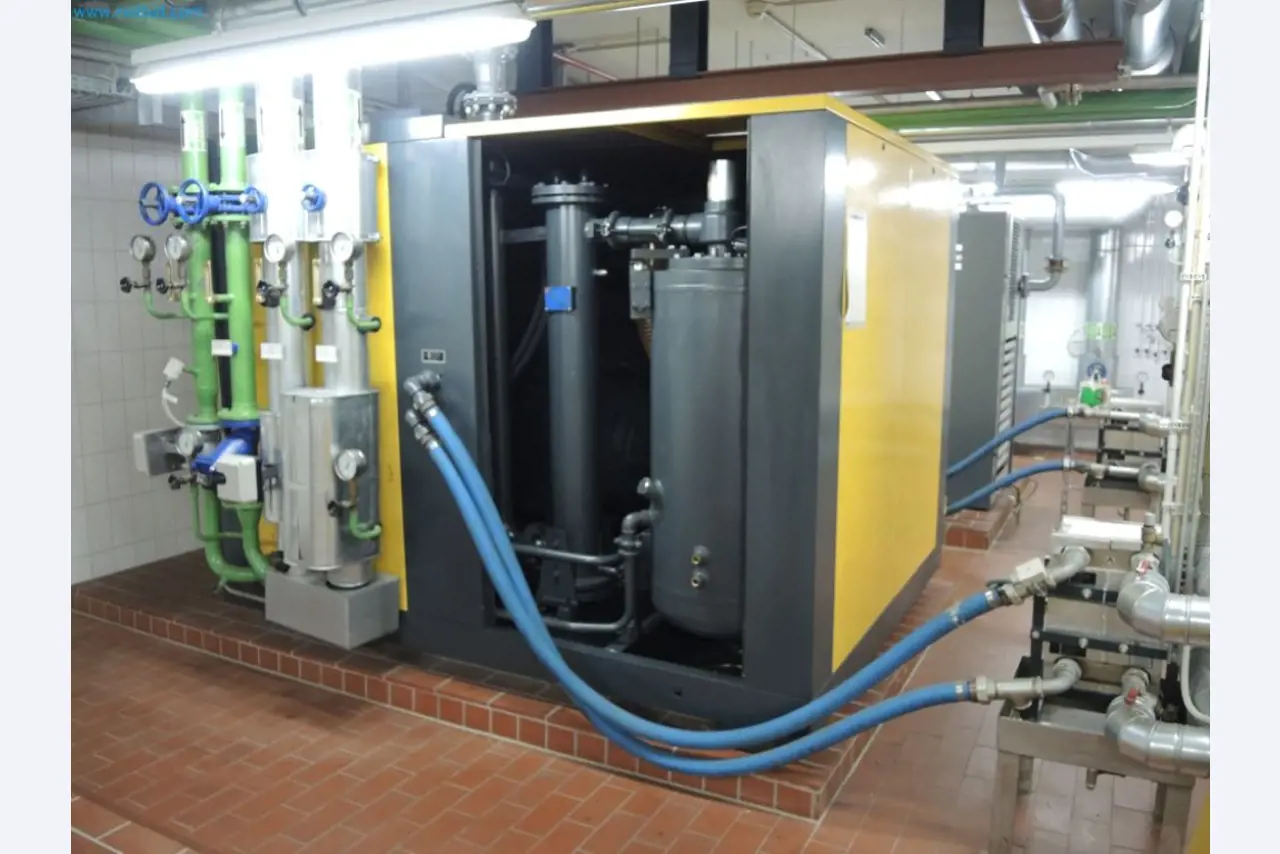 Produktionsmaschinen einer Druckerei-4