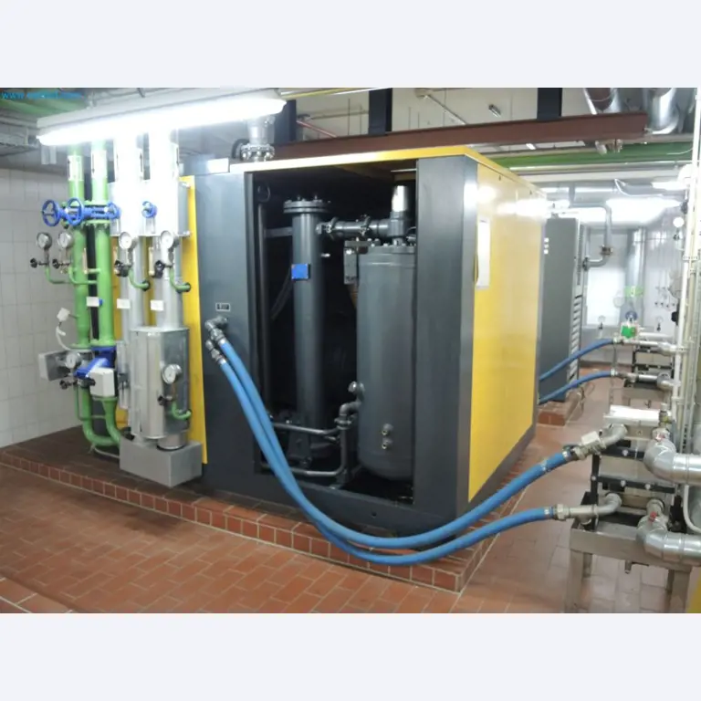 Produktionsmaschinen einer Druckerei-4