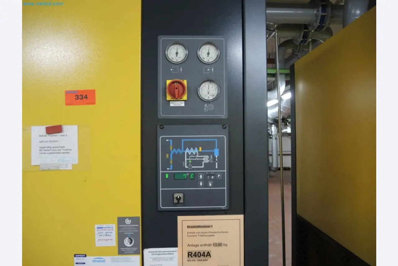 Produktionsmaschinen einer Druckerei-2