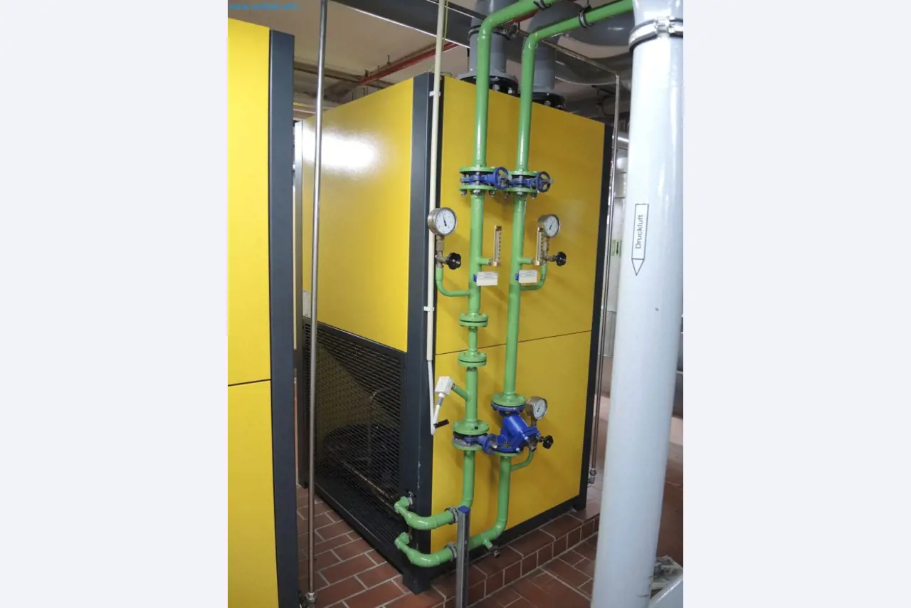 Produktionsmaschinen einer Druckerei-4