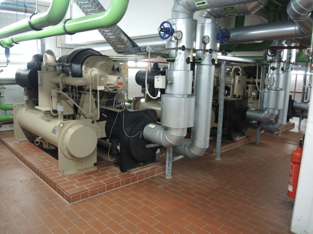 Maszyny produkcyjne firmy poligraficznej-1