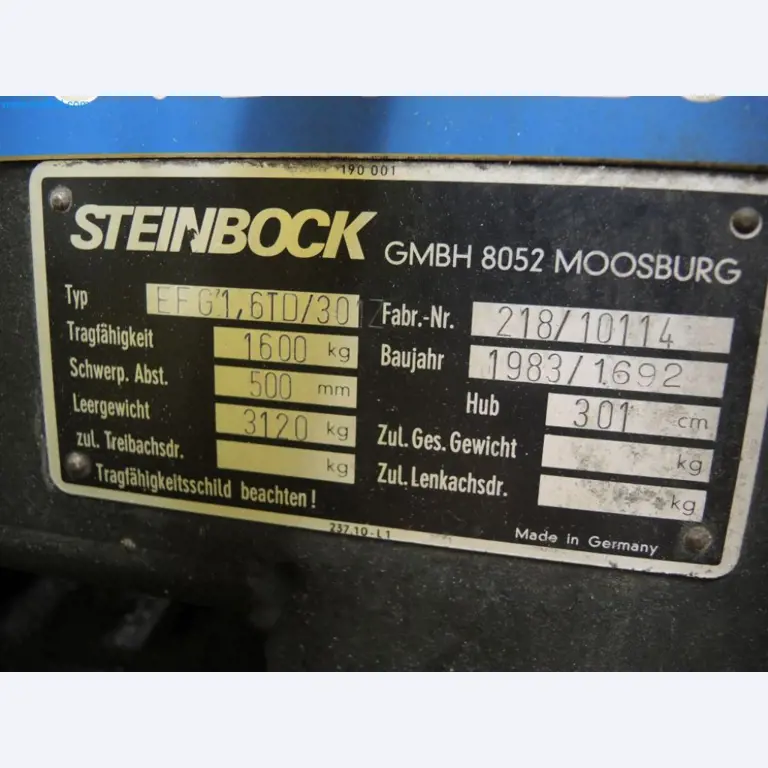 Produktionsmaschinen einer Druckerei-6