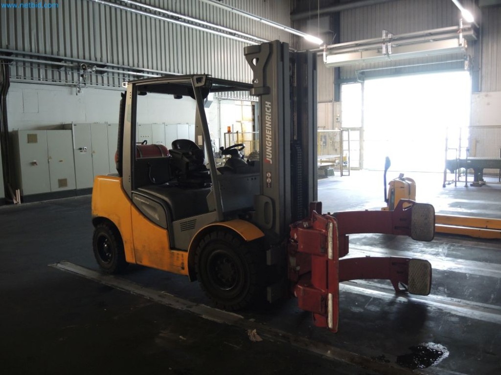 Máquinas de produção de uma empresa de impressão-10