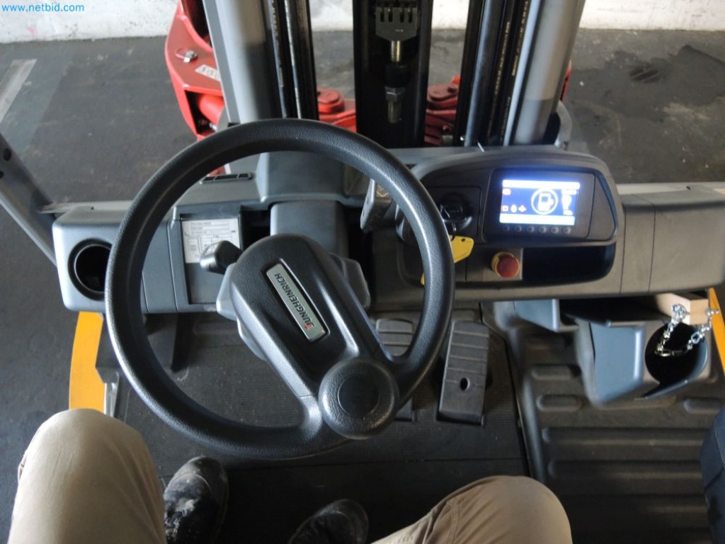 Máquinas de produção de uma empresa de impressão-11