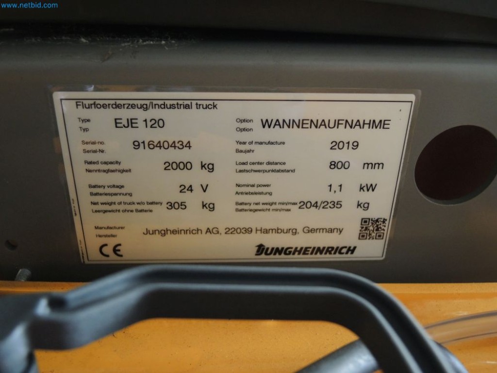 Produktionsmaschinen einer Druckerei-6