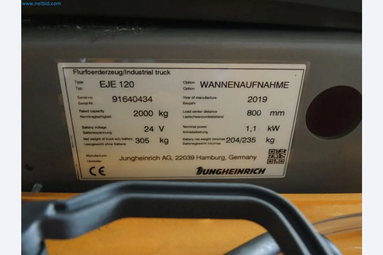 Produktionsmaschinen einer Druckerei-6
