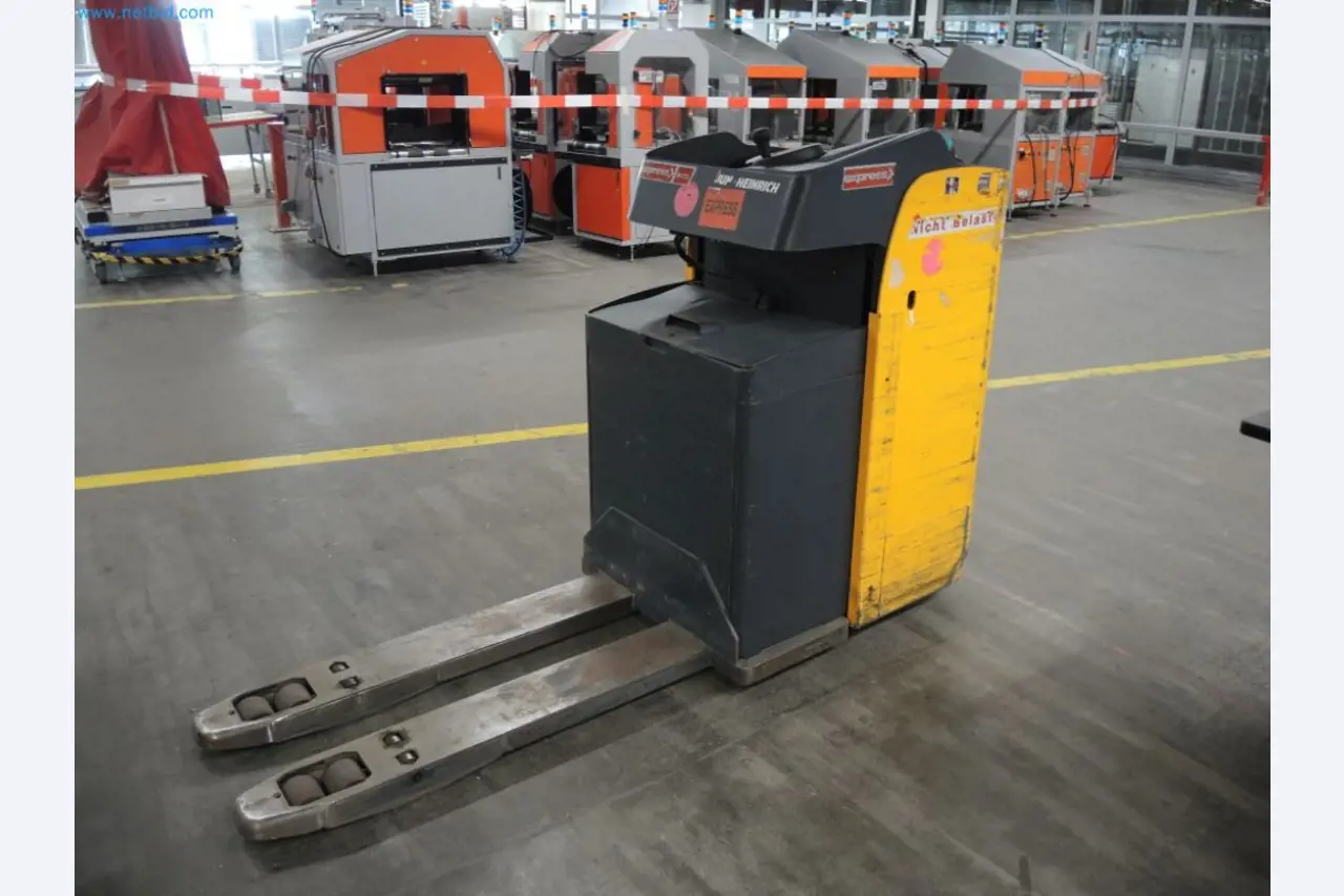 Máquinas de producción de una imprenta-2