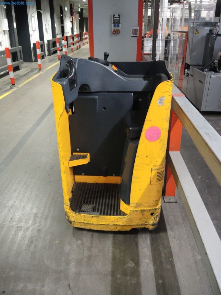 Produktionsmaschinen einer Druckerei-3