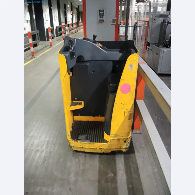 Produktionsmaschinen einer Druckerei-3