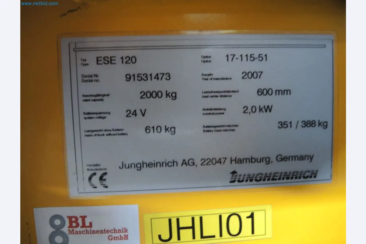 Produktionsmaschinen einer Druckerei-4