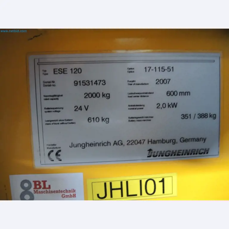 Produktionsmaschinen einer Druckerei-4