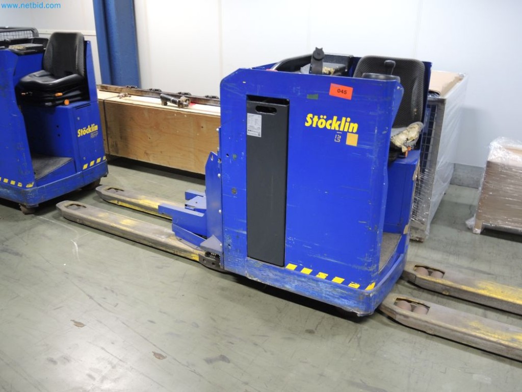 Produktionsmaschinen einer Druckerei-2