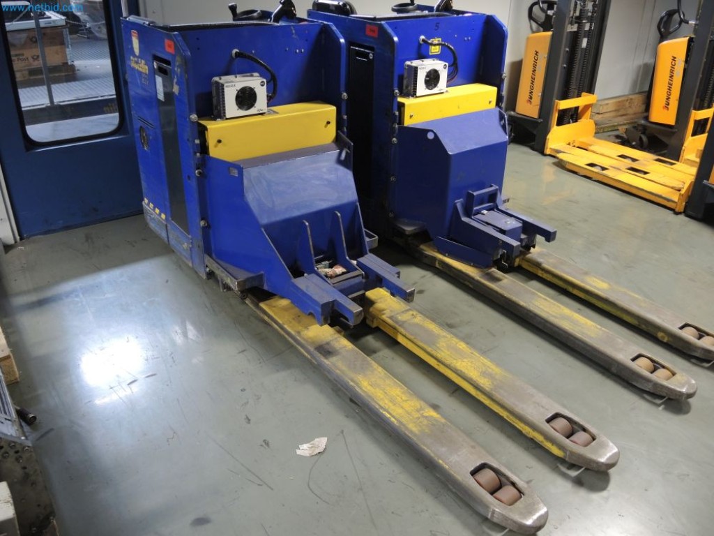 Výrobní stroje tiskařské společnosti-1