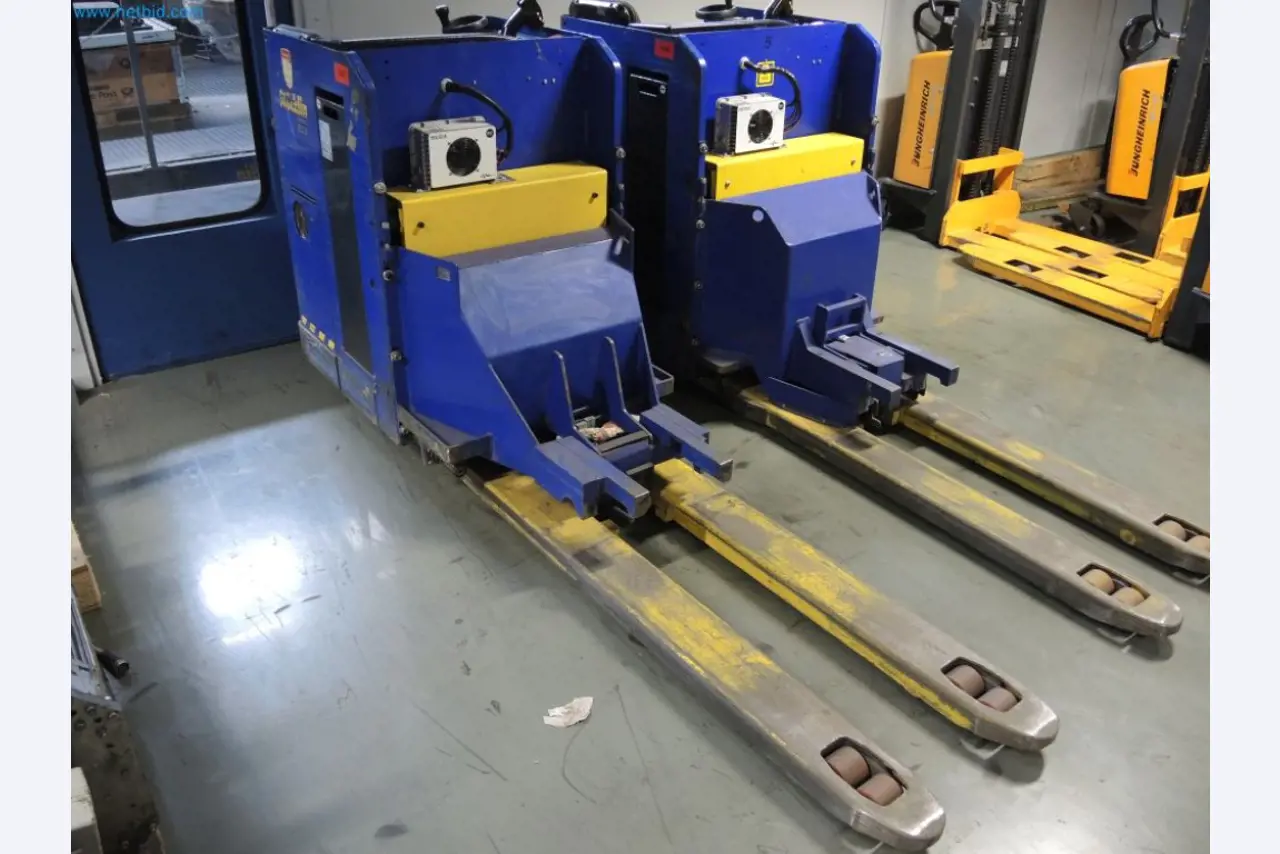 Výrobní stroje tiskařské společnosti-1