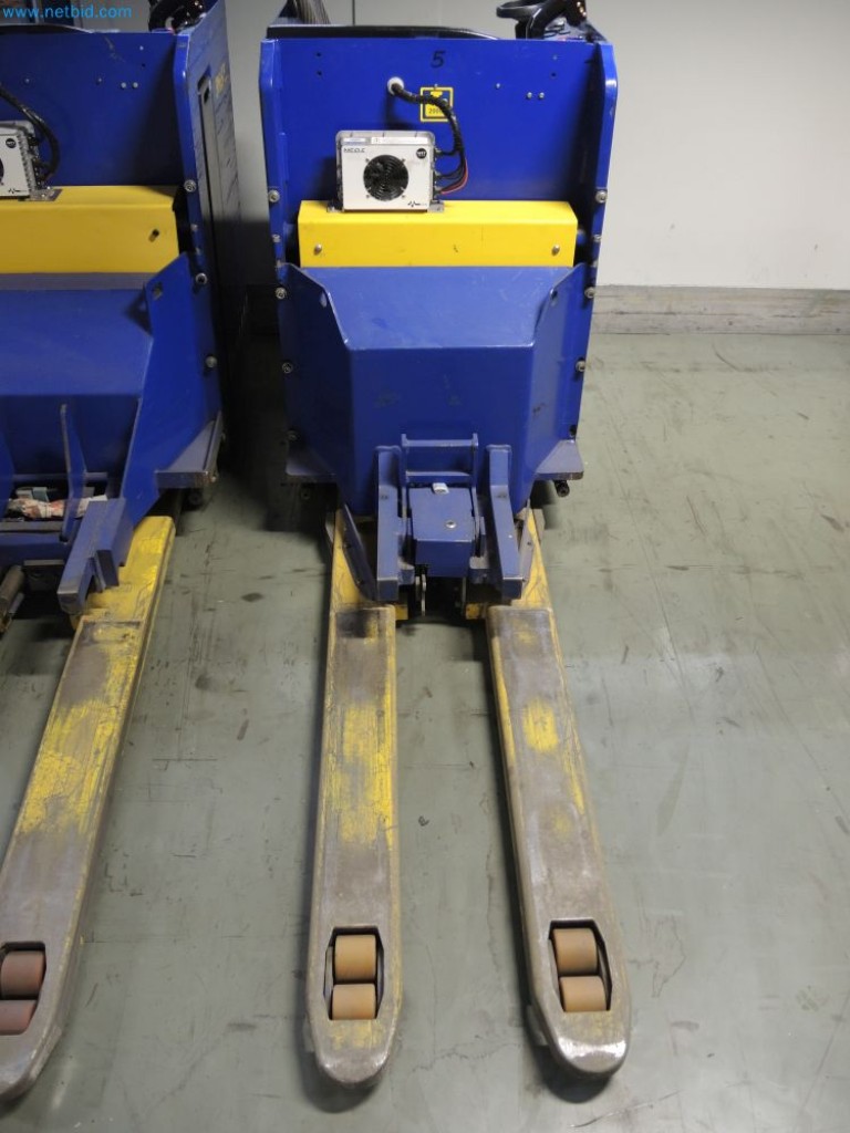 Výrobní stroje tiskařské společnosti-2