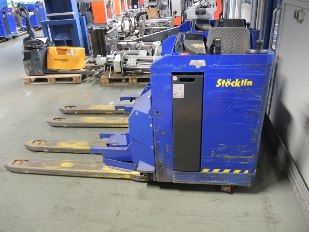 Výrobní stroje tiskařské společnosti-3