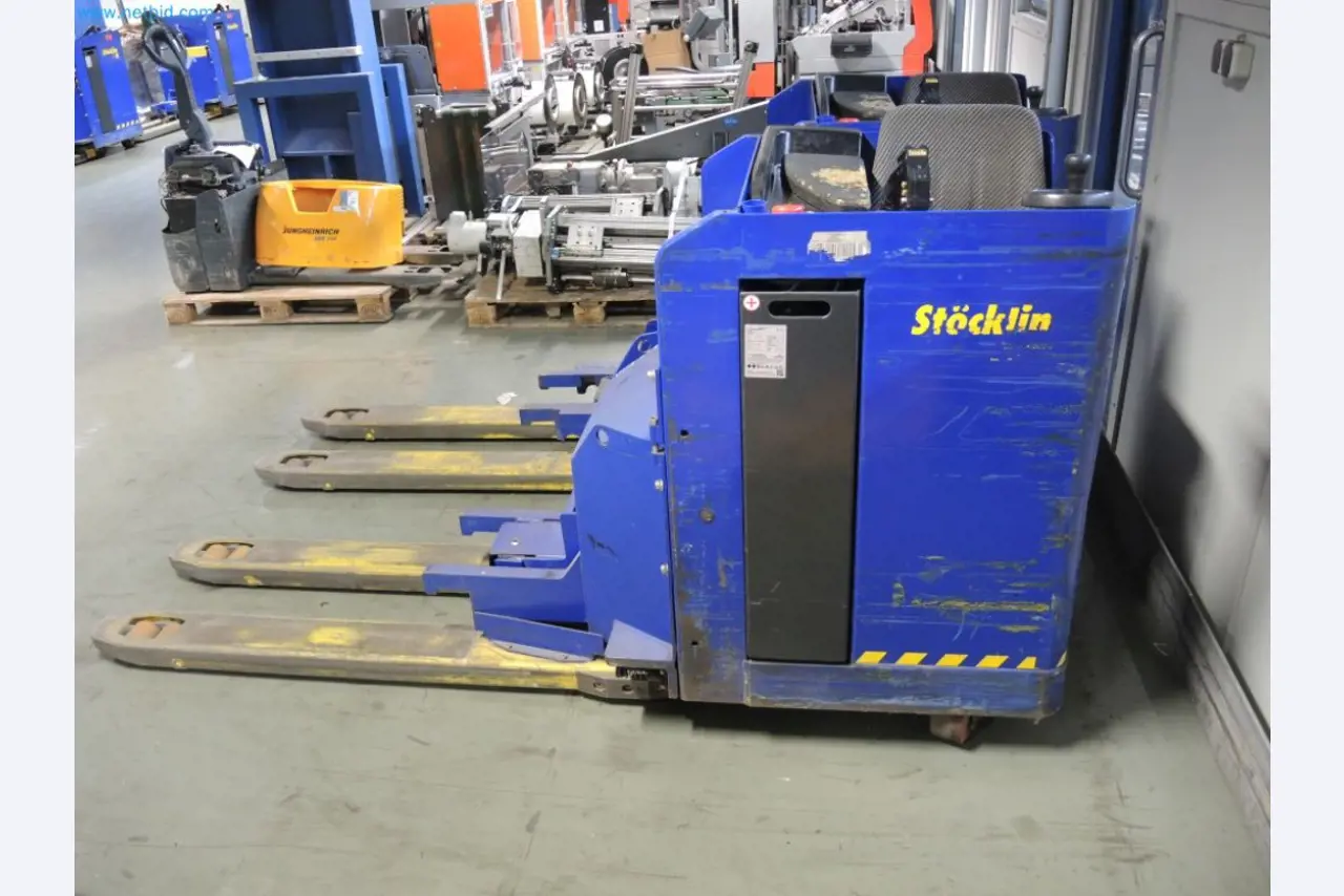 Výrobní stroje tiskařské společnosti-3