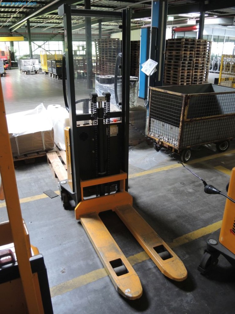 Proizvodni stroji tiskarne-2