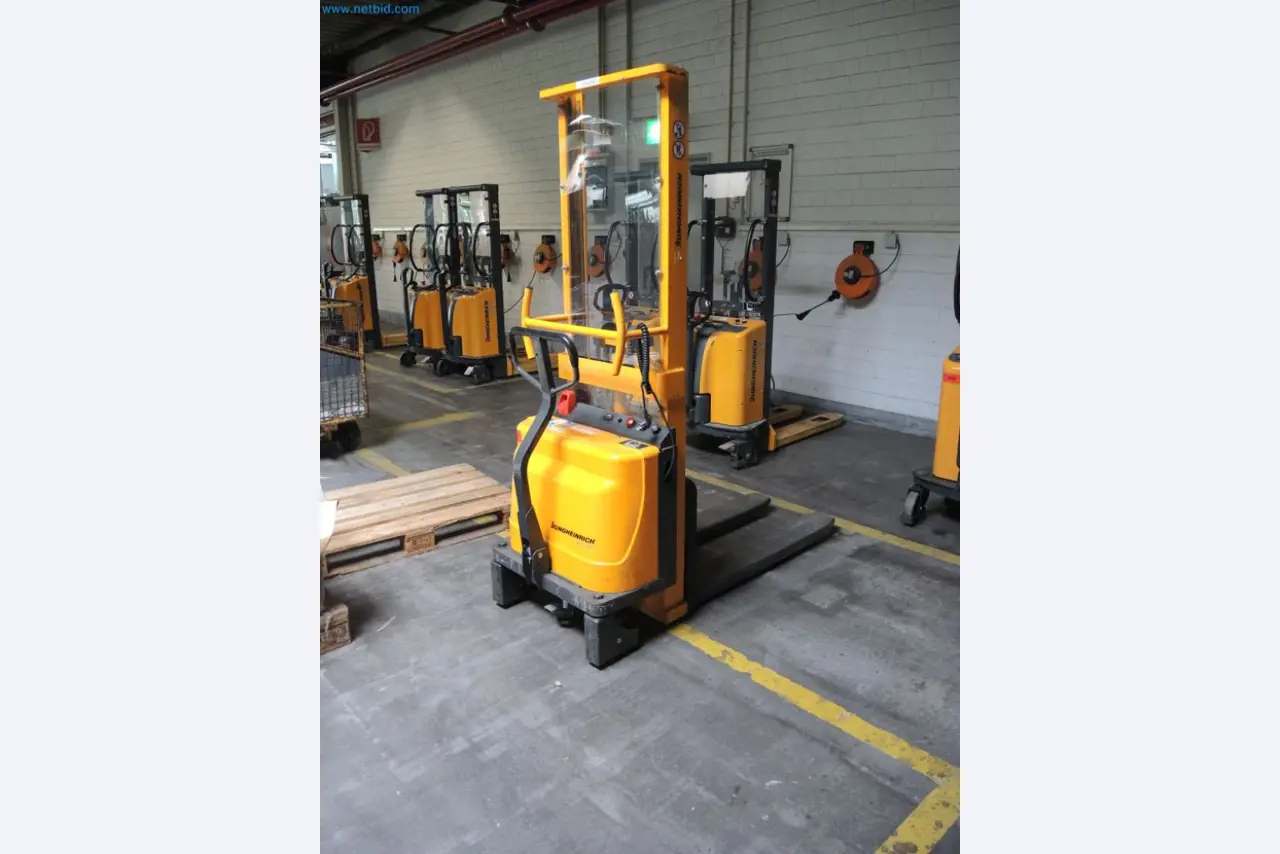 Máquinas de producción de una imprenta-2