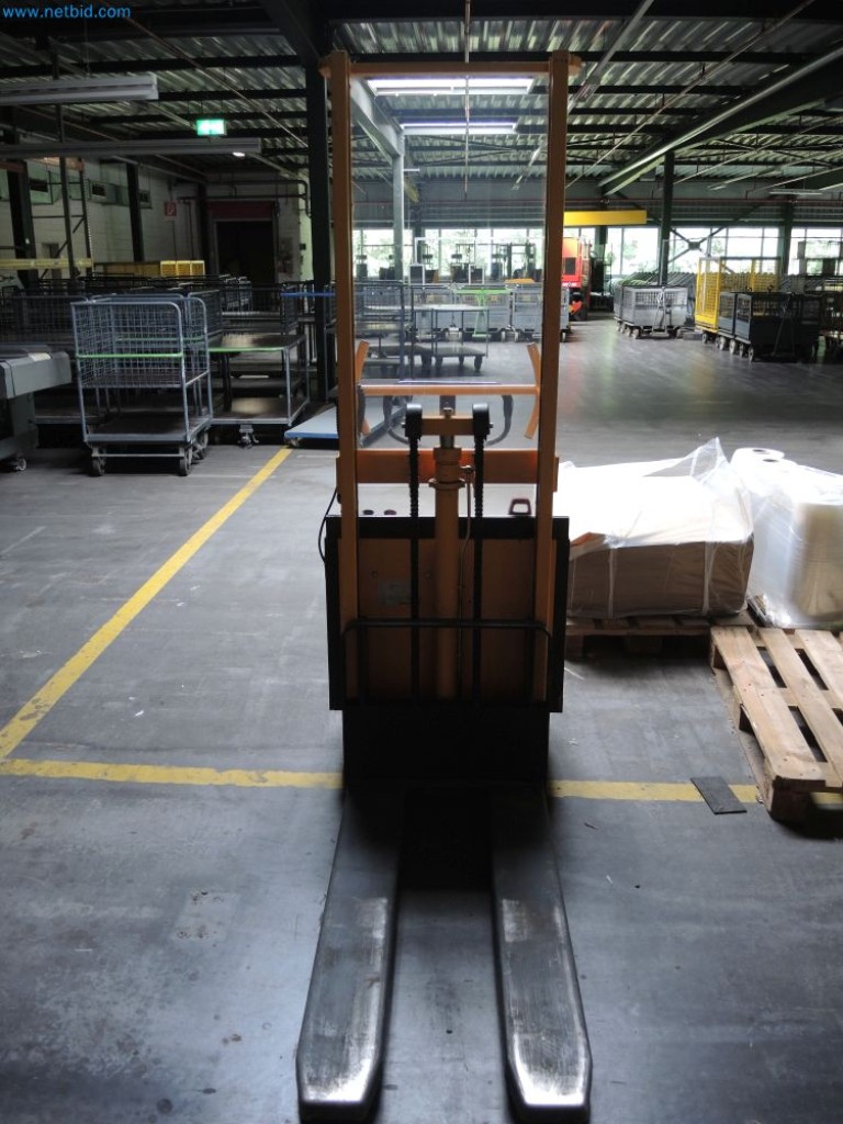 Výrobní stroje tiskařské společnosti-3