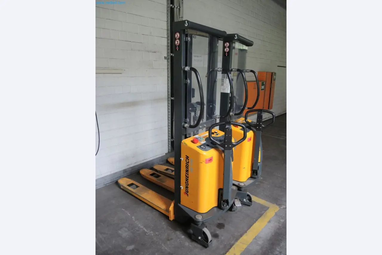 Výrobní stroje tiskařské společnosti-1