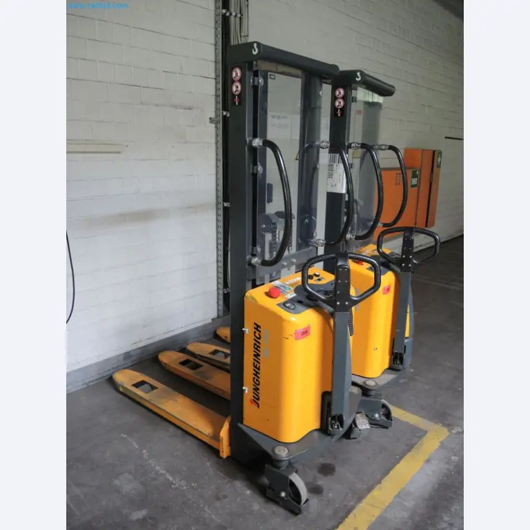 Výrobní stroje tiskařské společnosti-1