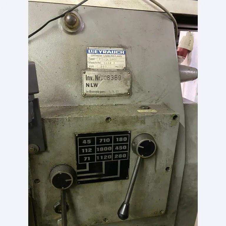 machines et équipements d'atelier et de bureau libérés-6