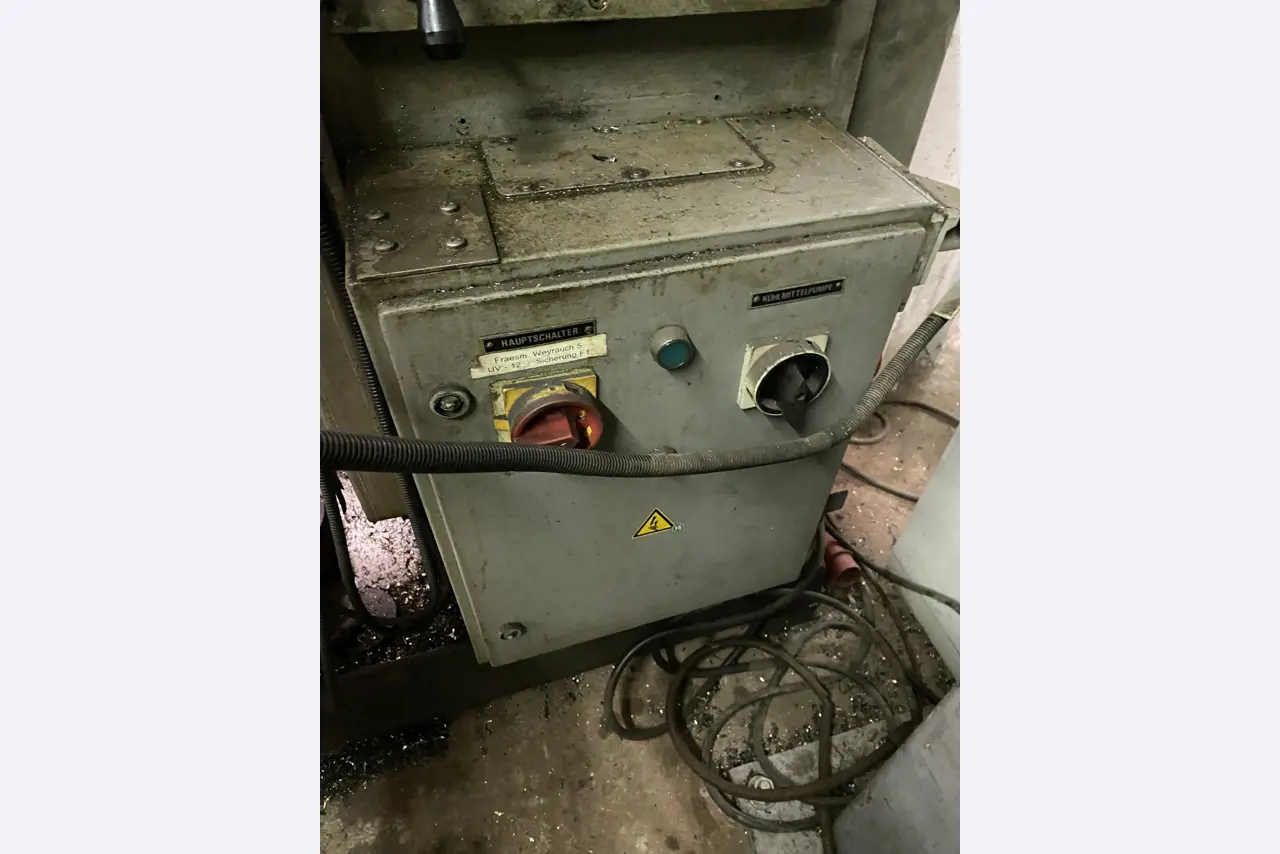 machines et équipements d'atelier et de bureau libérés-8