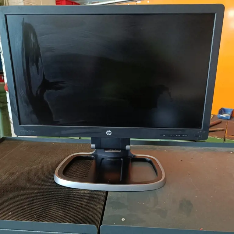 Monitor 24" HP P240va