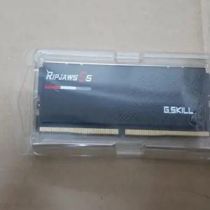 8 Stk. Pomnilnik DDR 5 G Skill RAM DDR5-5200